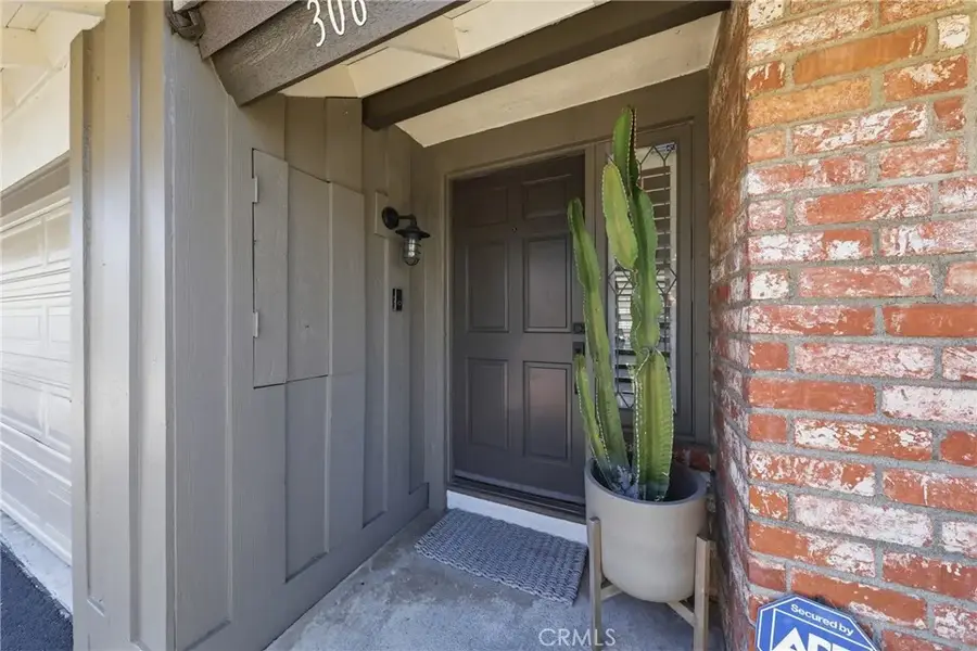 306 Campbell Lane, Costa Mesa, CA 92627 - #3