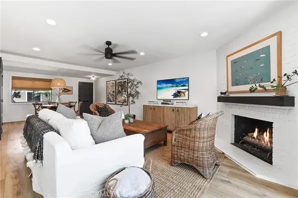 1741 Tustin Avenue #14D, Costa Mesa, CA 92627