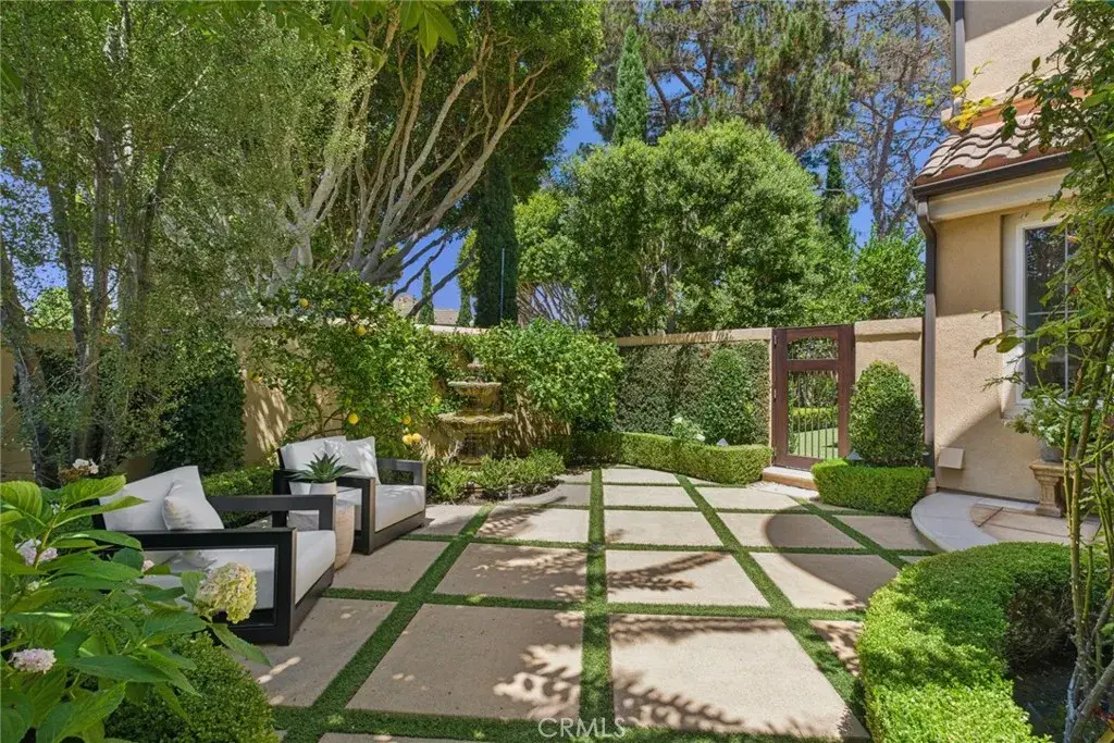 25 Lyon, Newport Coast, CA 92657 - #1