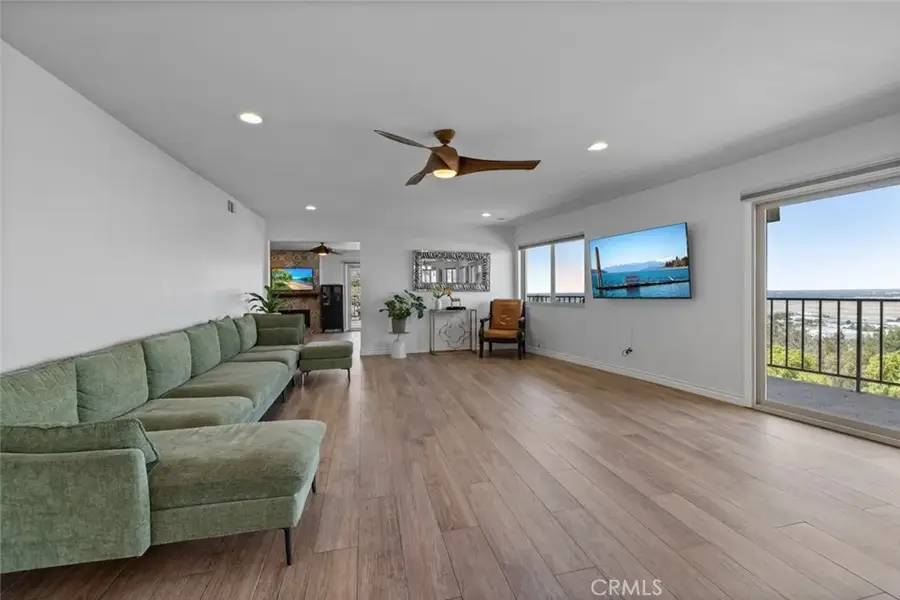 2700 E Panorama Drive #208, Signal Hill, CA 90755 - #3