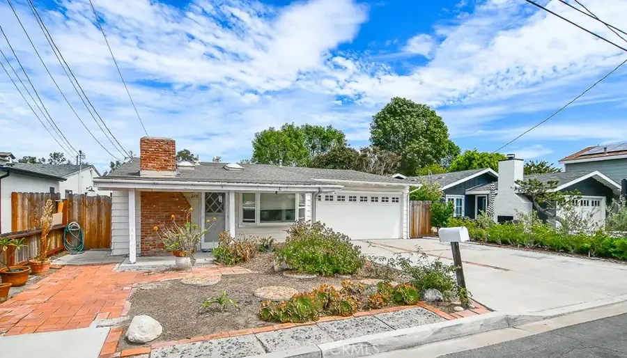 278 Santo Tomas, Costa Mesa, CA 92627 - #2