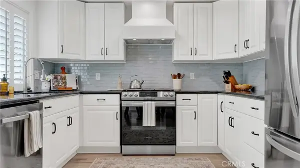 2016 W West Wind, Santa Ana, CA 92704
