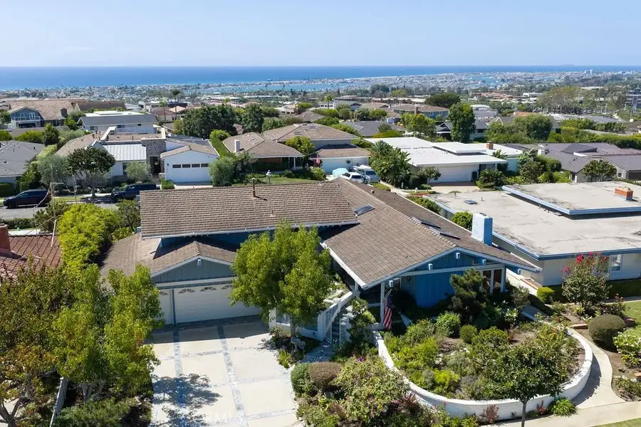 2715 Island View Drive, Corona Del Mar, CA 92625 - #2