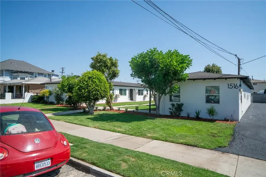 1516 W 5th, Santa Ana, CA 92703 - #2