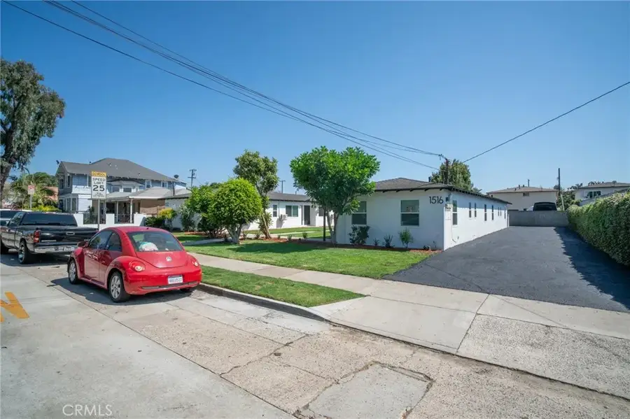 1516 W 5th, Santa Ana, CA 92703 - #3