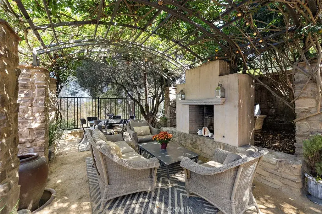 41 Climbing Vine, Irvine, CA 92603 - #1