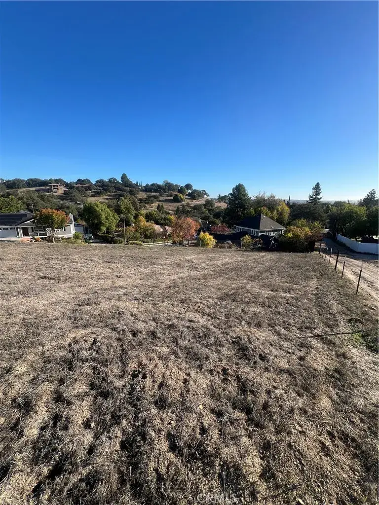 304 Maplewood, Paso Robles, CA 93446 - Image #2