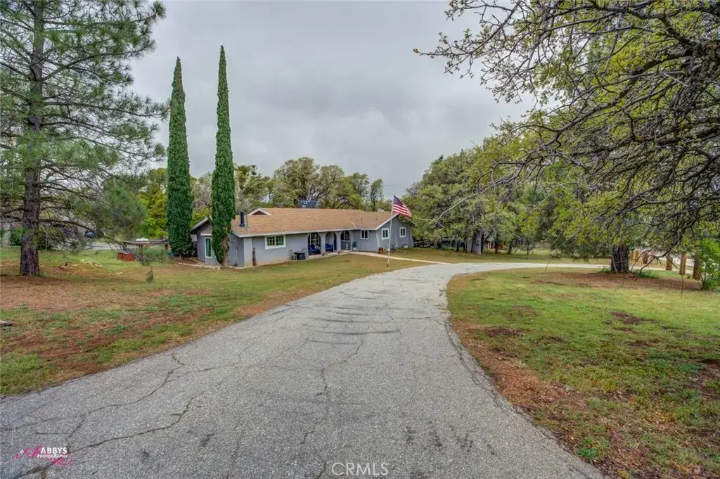 19857 Adalante Court, Tehachapi, CA 93561 - Image #1