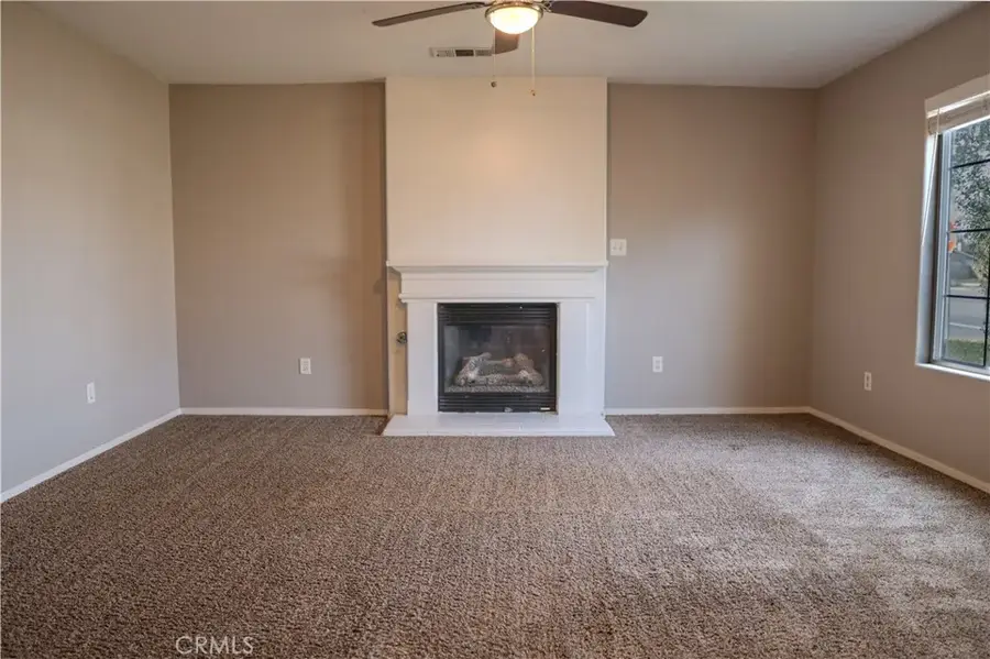 3817 Harris Rd, Bakersfield, CA 93313 - Image #2