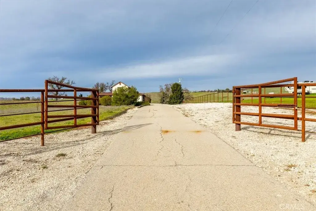 698 Vaquero Road, Templeton, CA 93465 - Image #1