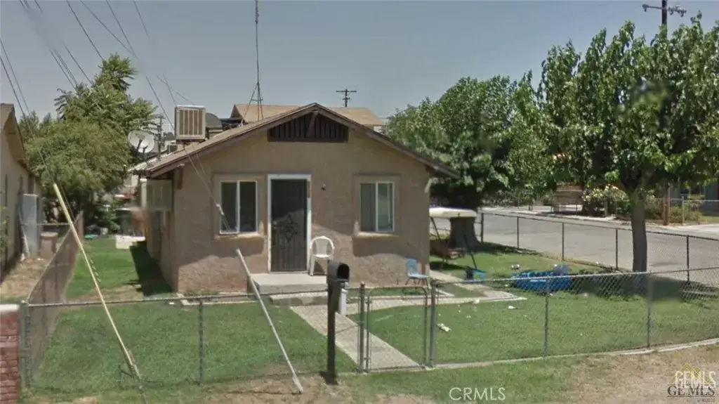 8712 Gail Marie Drive, Lamont, CA 93241 - #1