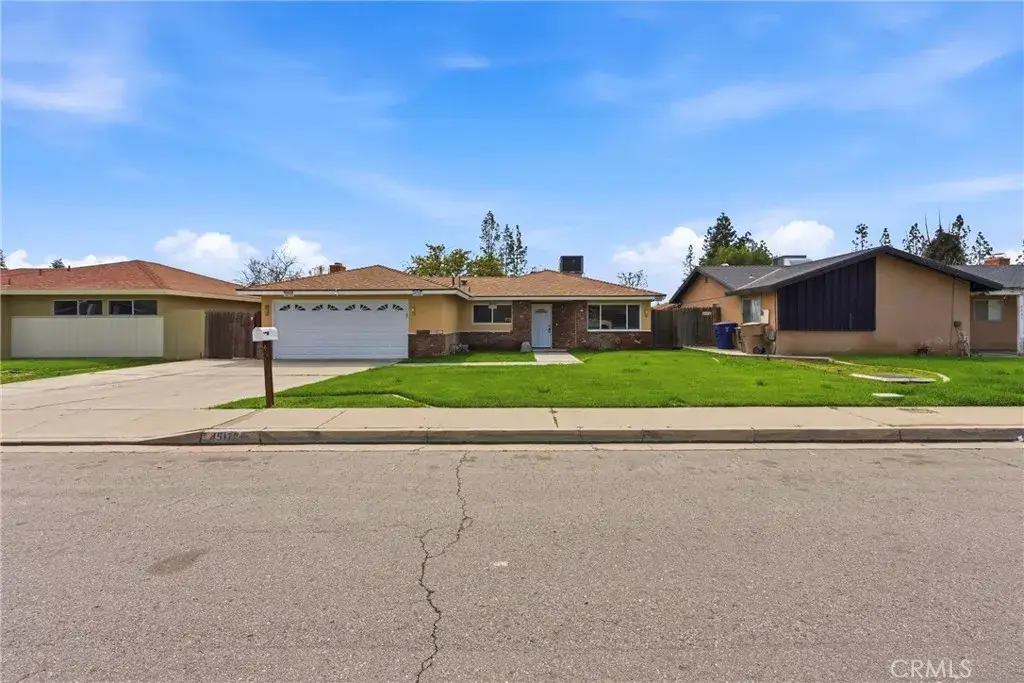 4517 Summer Side, Bakersfield, CA 93309 - #1