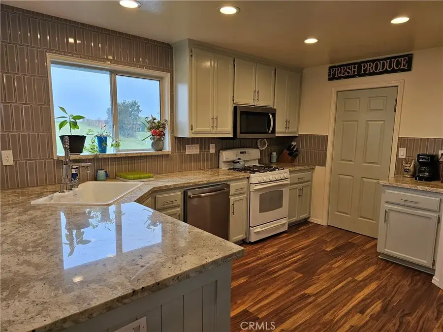 8199 Plane View, Paso Robles, CA 93446 - #2