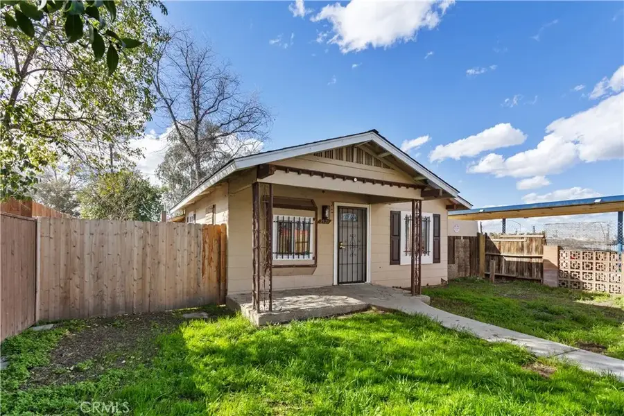 2521 P, Bakersfield, CA 93301 - #3
