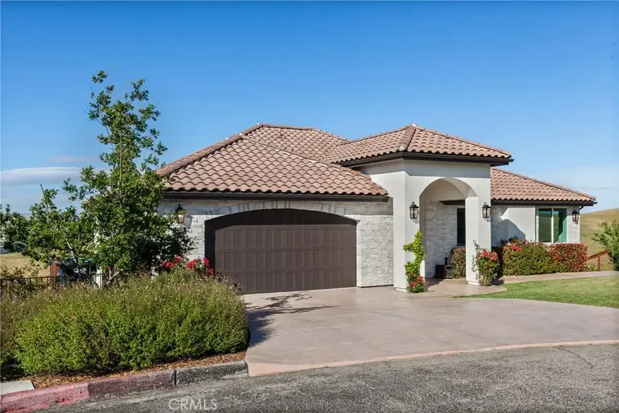 1232 Kapareil, Paso Robles, CA 93446 - #2