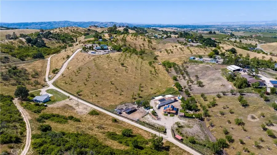 3890 Hillcrest, Templeton, CA 93465 - #3
