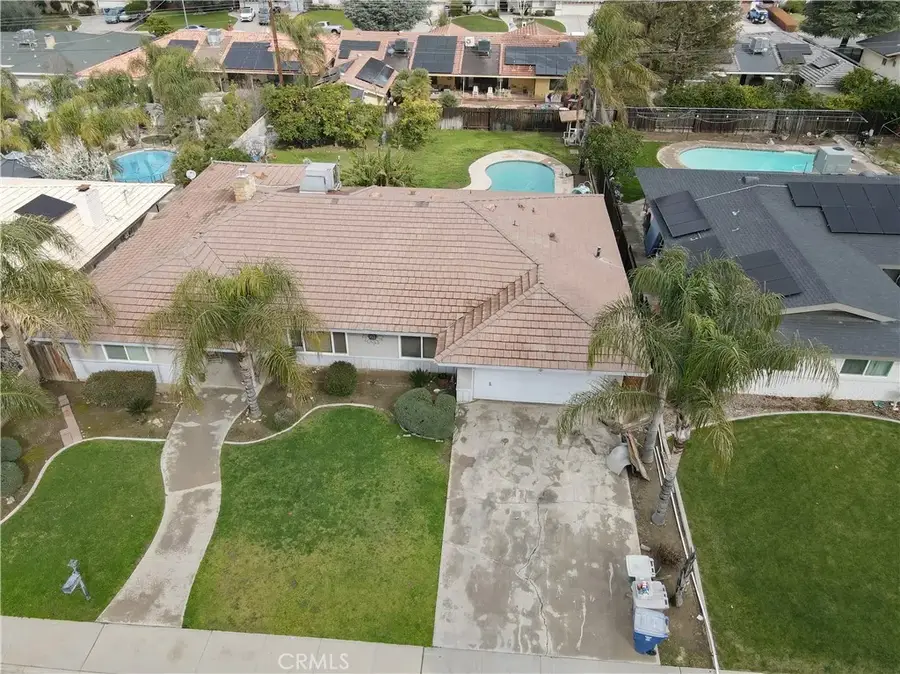 3612 Christmas Tree Lane, Bakersfield, CA 93306 - #3