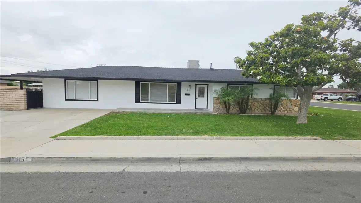 115 9th, Delano, CA 93215 - #1