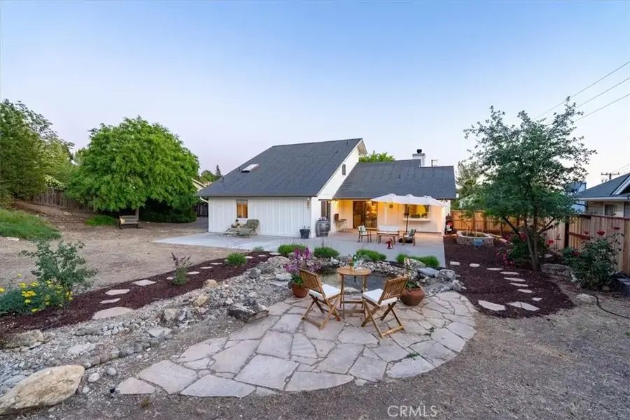 207 Navajo Street, Paso Robles, CA 93446 - #2