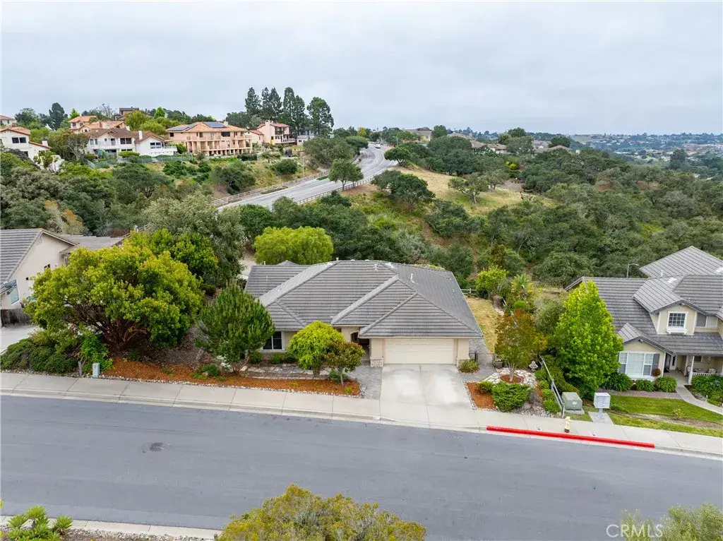 565 Rosemary Ln, Arroyo Grande, CA 93420 - #1