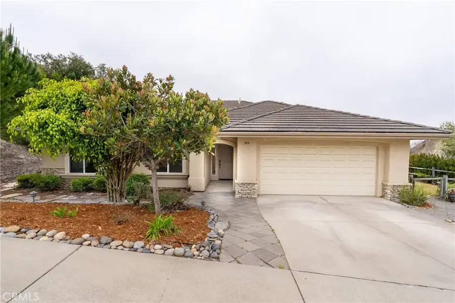 565 Rosemary Ln, Arroyo Grande, CA 93420 - #2