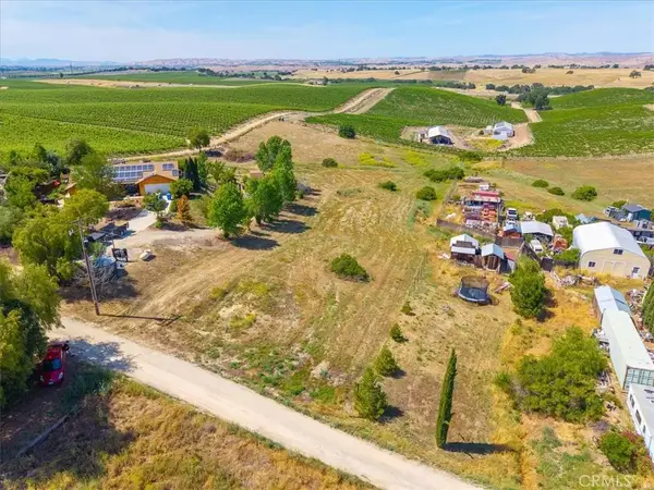 8035 Plane View, Paso Robles, CA 93446