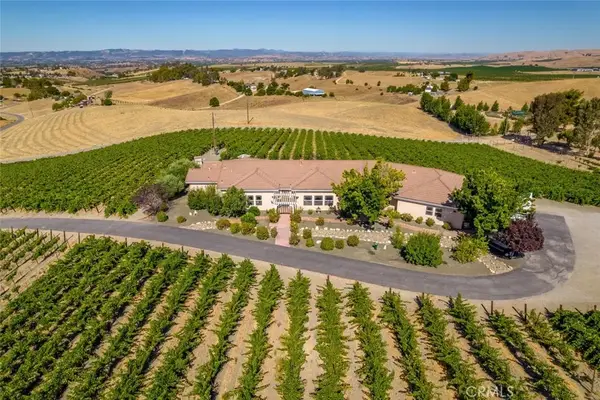 6172 Hawk Ridge Place, San Miguel, CA 93451