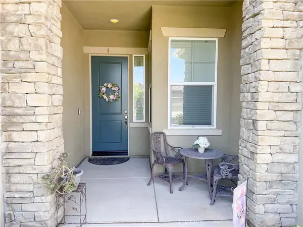 9809 Naples, Bakersfield, CA 93306