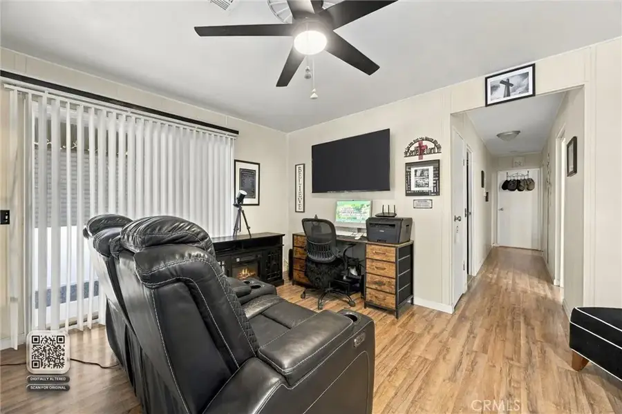 725 45th, Bakersfield, CA 93301 - #3