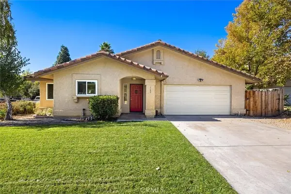 1137 Woodhaven Court, Paso Robles, CA 93446