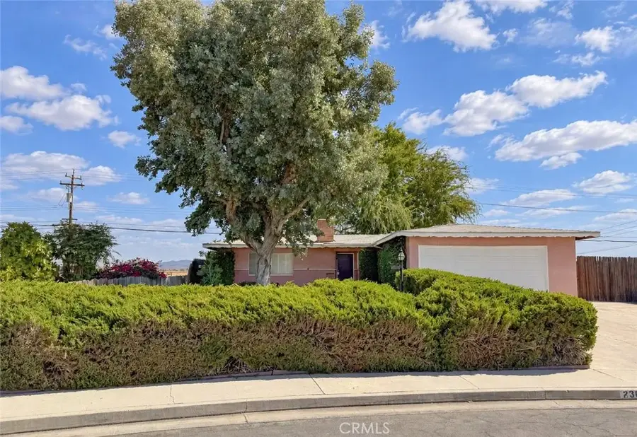 2304 Otto Lane, Bakersfield, CA 93308 - #2