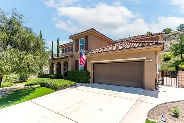 17122 Broken Rock Court, Riverside, CA 92503