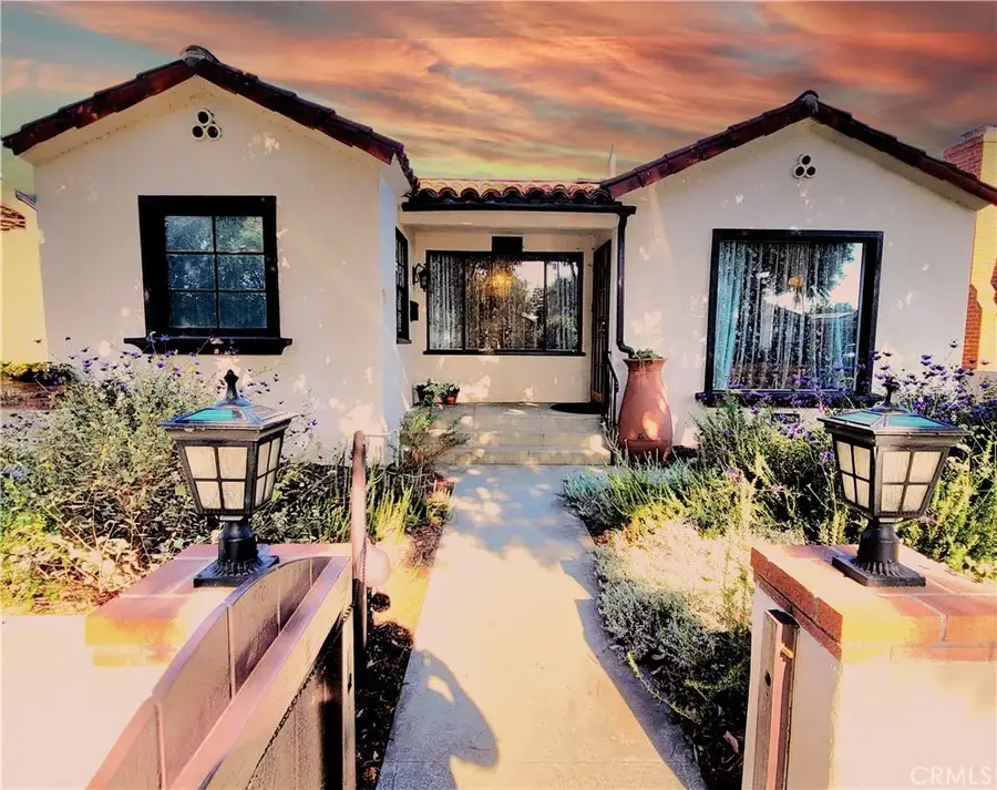 2427 Pine Avenue, Long Beach, CA 90806 - Image #2