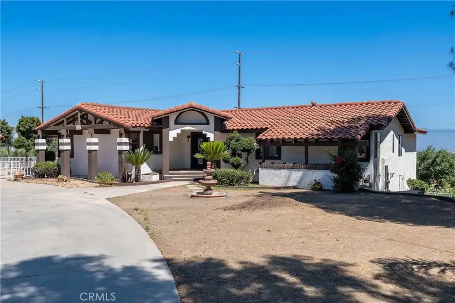 16066 Rancho Verde Circle, Riverside, CA 92506 - Image #2