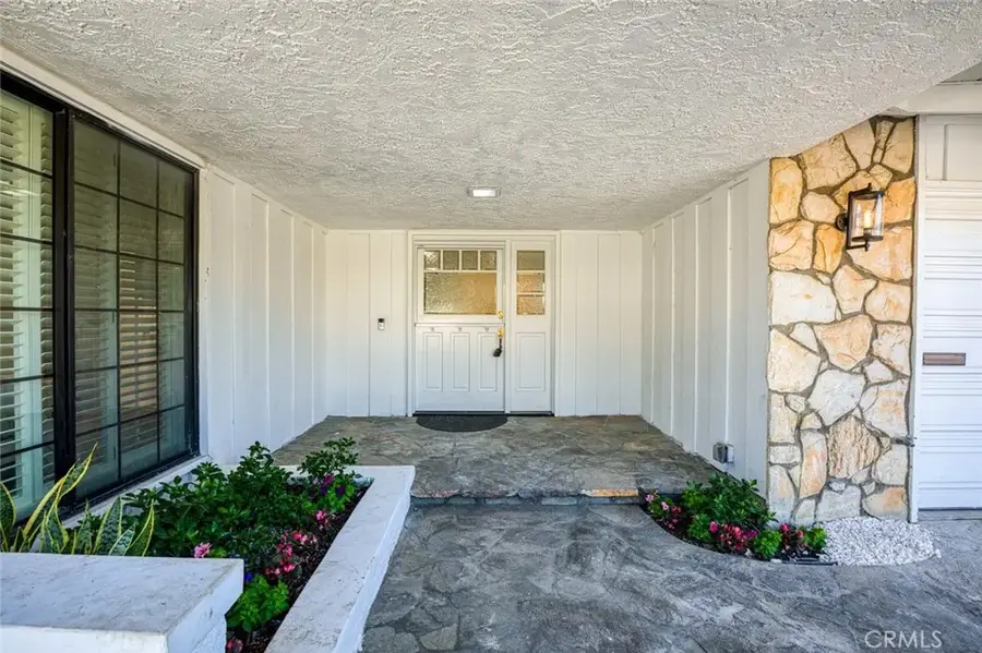 16401 Serenade Lane, Huntington Beach, CA 92647 - Image #3