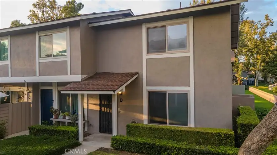 1726 N Oak Knoll North #D, Anaheim, CA 92807 - Image #2