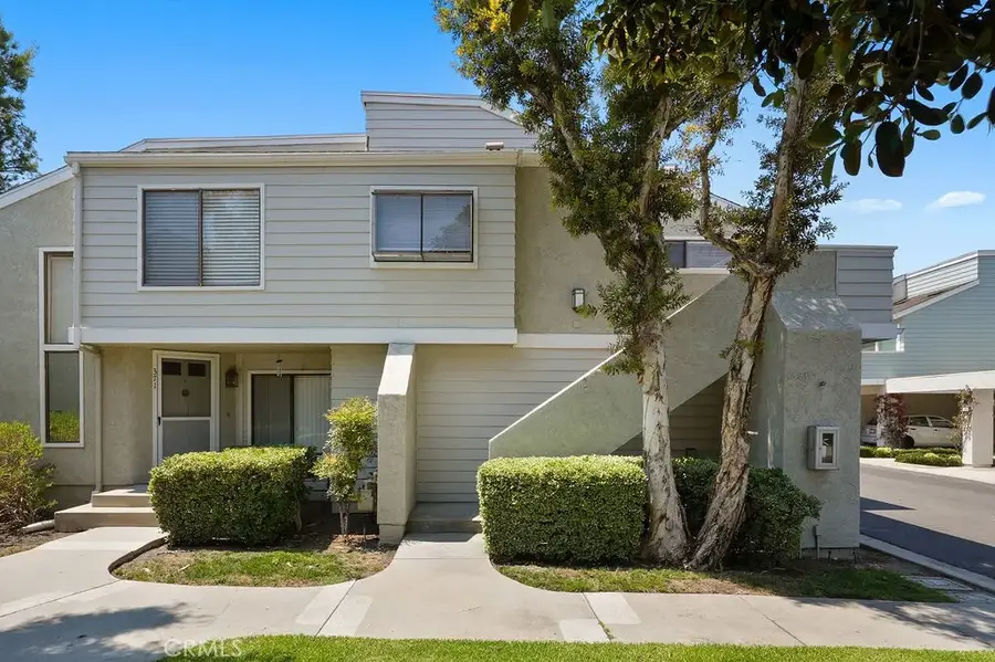 369 Deerfield #35, Irvine, CA 92606 - Image #2