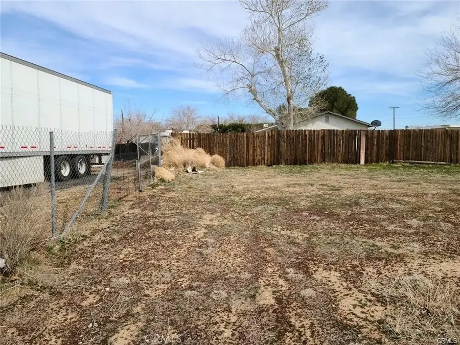 25 E Avenue Q2, Palmdale, CA 93550 - Image #3