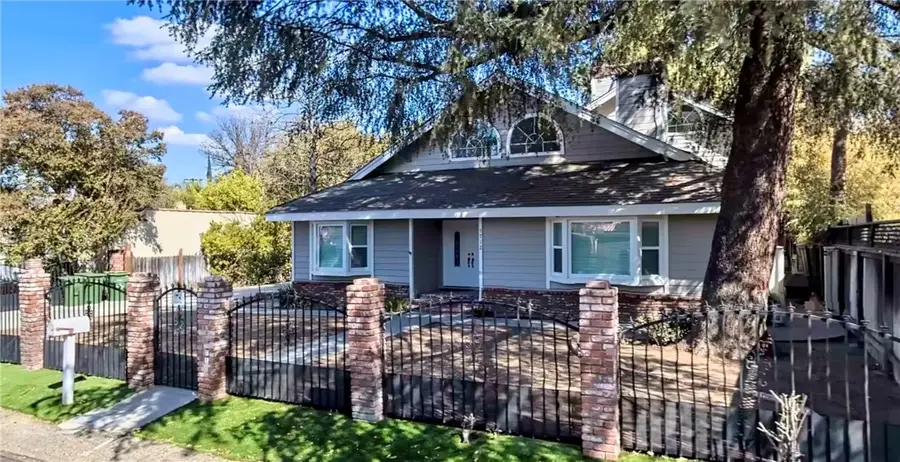 5712 Donna Avenue, Tarzana, CA 91356 - Image #2