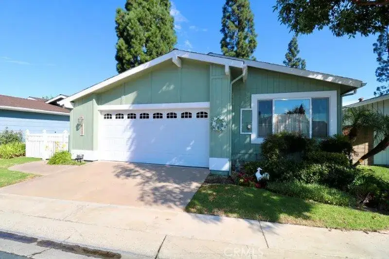 1529 Canyon Lake #140, Santa Ana, CA 92705 - Image #2