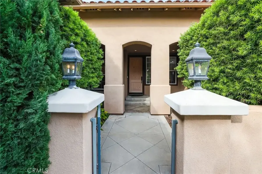 12215 Wyne Ct, Tustin, CA 92782 - Image #3