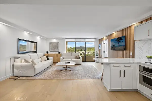 24055 Paseo Del Lago Southeast #1063, Laguna Woods, CA 92637