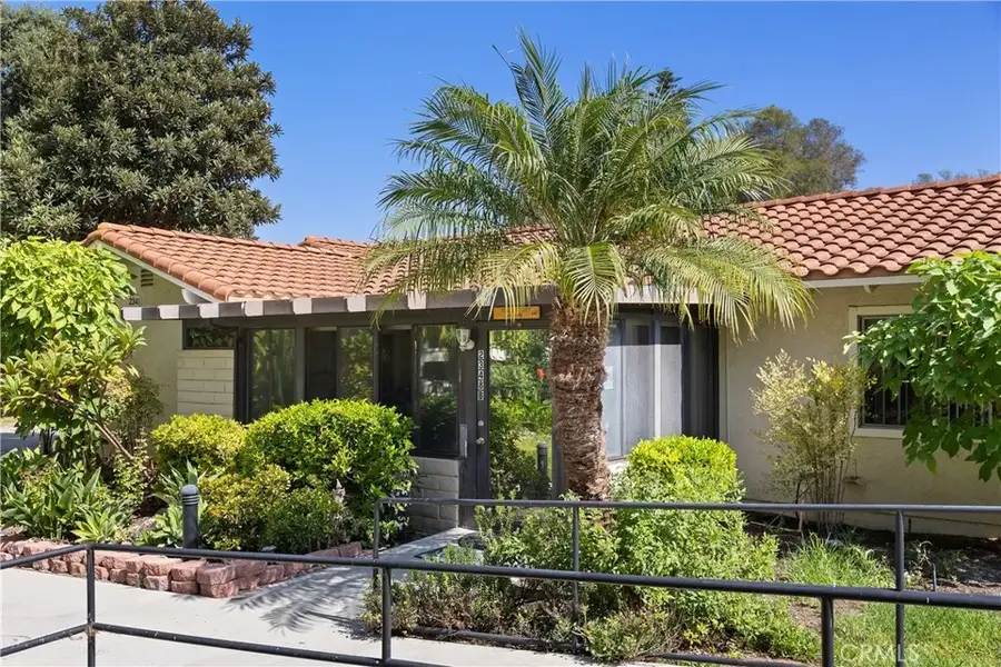 2348 Via Mariposa West #B, Laguna Woods, CA 92637 - Image #3