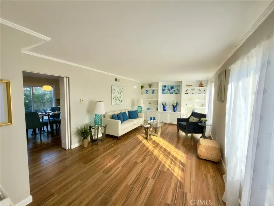 8142 Foxhall Drive, Huntington Beach, CA 92646 - Image #3