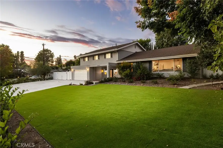 19201 Barrett Lane, North Tustin, CA 92705 - Image #2