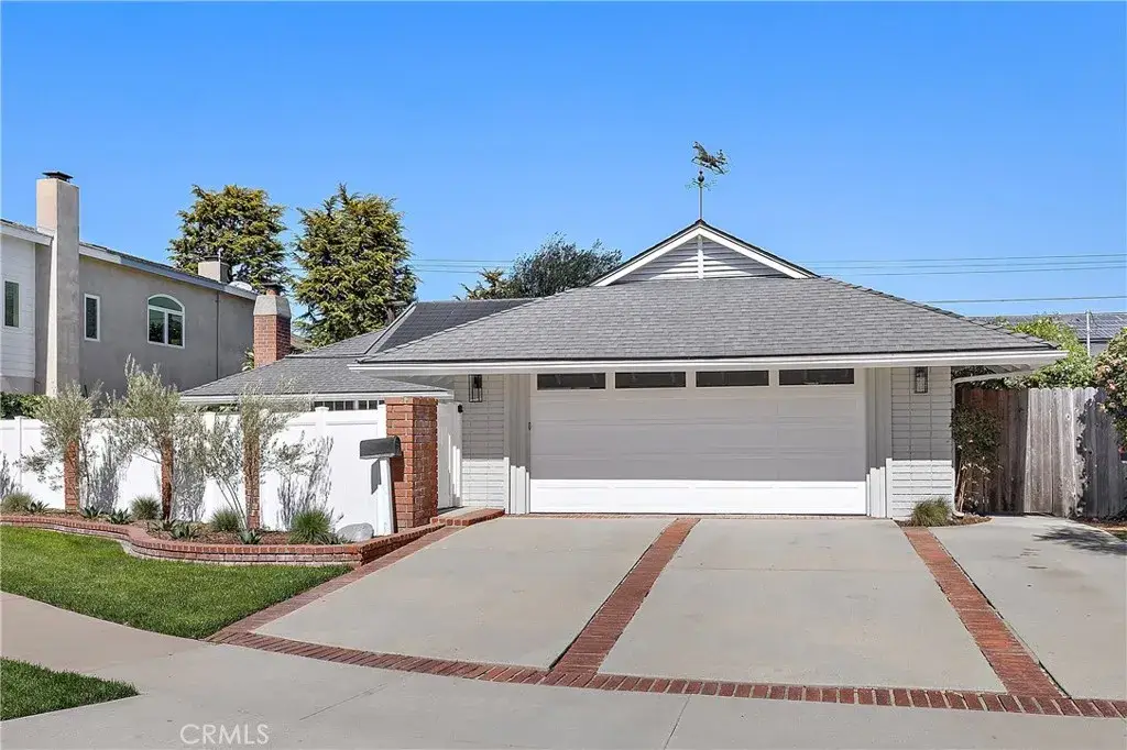 9021 Niguel Circle, Huntington Beach, CA 92646 - Image #1