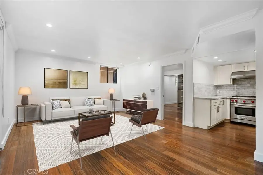 11816 Gorham Avenue #110, Los Angeles, CA 90049 - Image #3