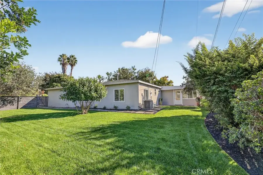 302 Cleveland, Huntington Beach, CA 92648 - Image #3