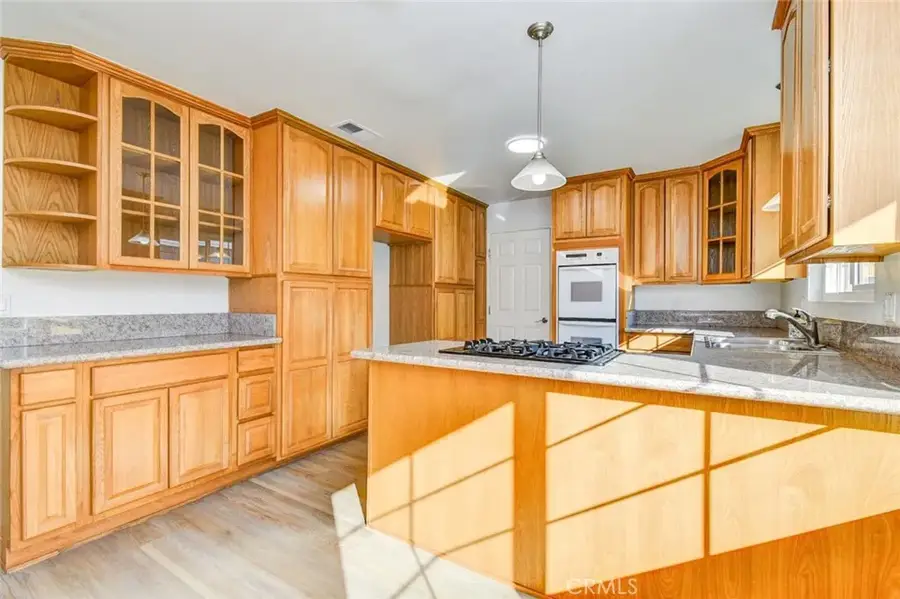 916 Boxwood, Fullerton, CA 92835 - Image #3