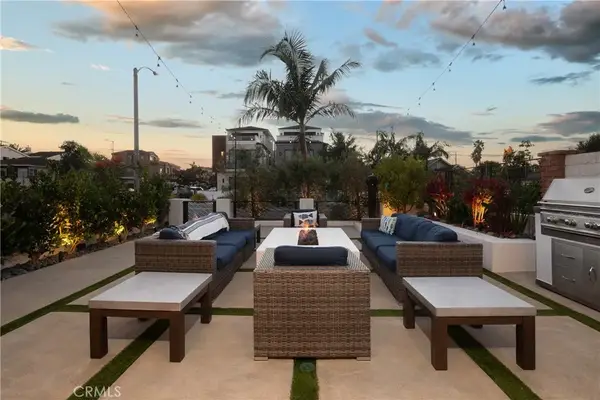 1004 Huntington, Huntington Beach, CA 92648